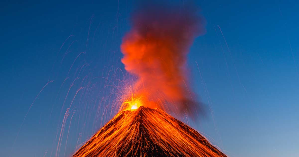 夢占い 火山の夢の意味12選 噴火する 爆発する マグマなど状況別に夢診断 ウラソエ